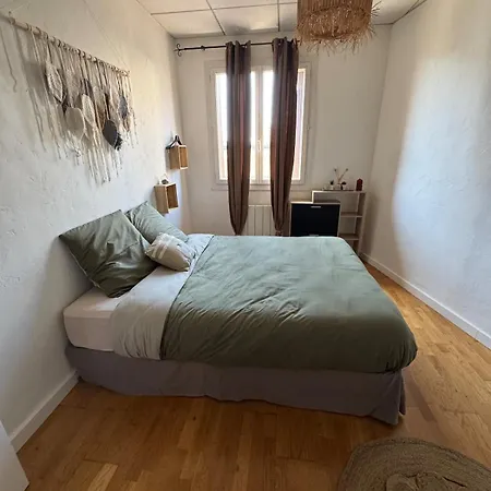 Apartament T3 De Charme, Traversant Et Agreable A Vivre *