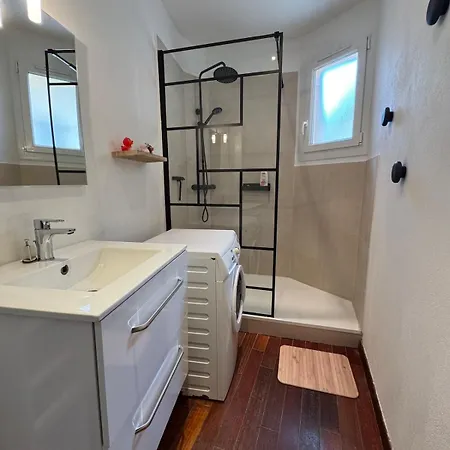 T3 De Charme, Traversant Et Agreable A Vivre *