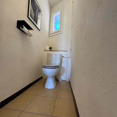 T3 De Charme, Traversant Et Agreable A Vivre Apartament